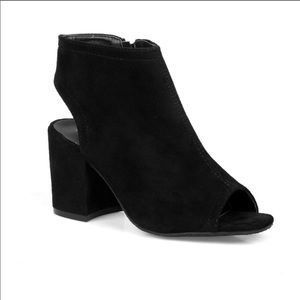 Chucky heel black open toe shoe boots